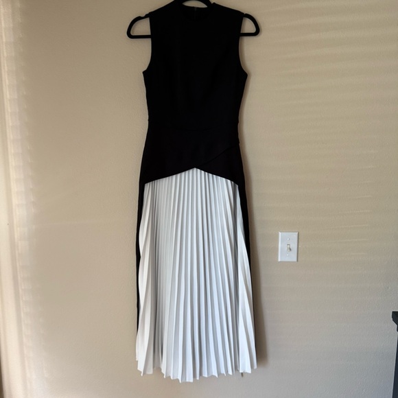 Commense Black and Cream Midi dress - Picture 2 of 4